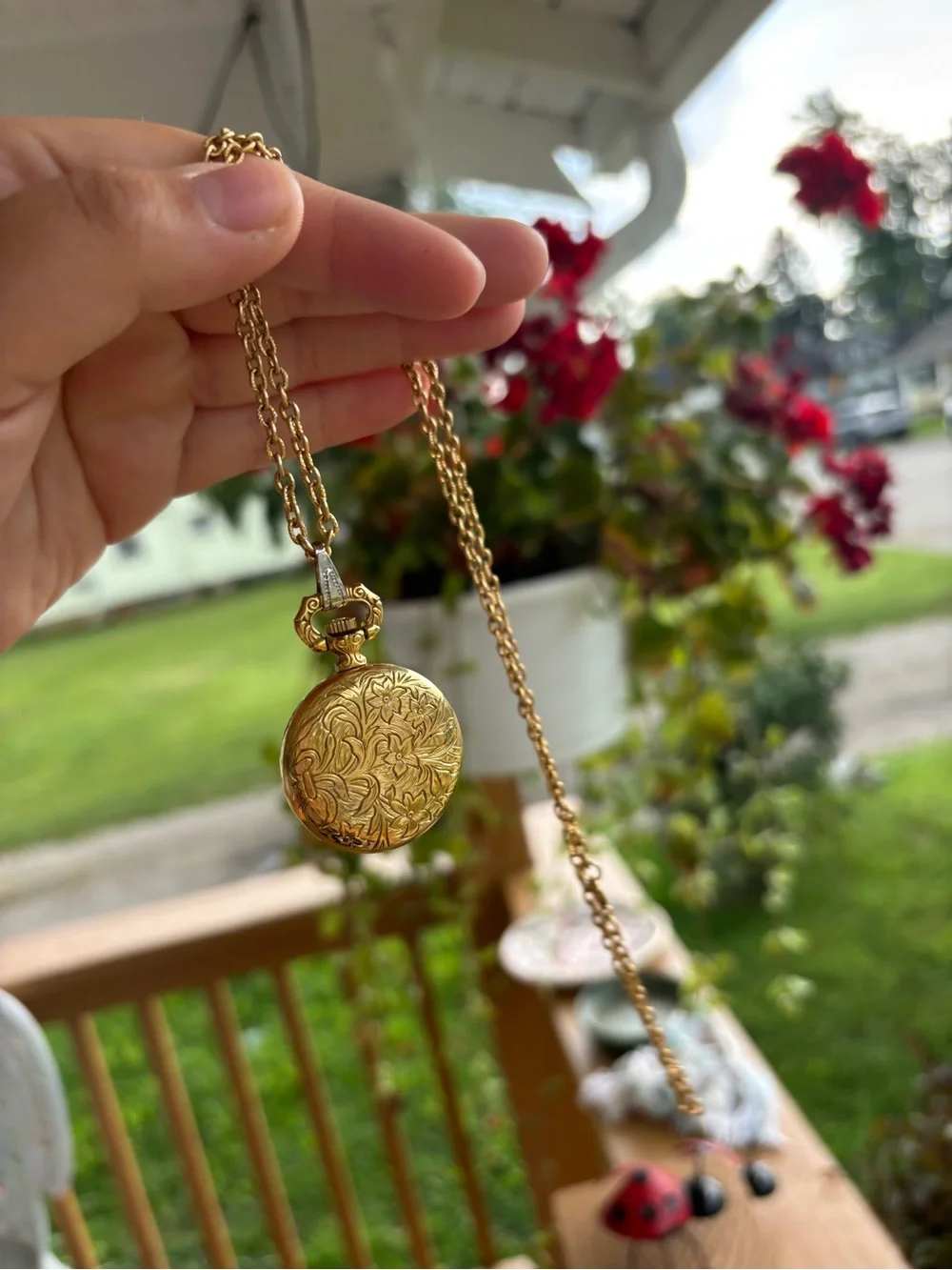 N/A vintage gold